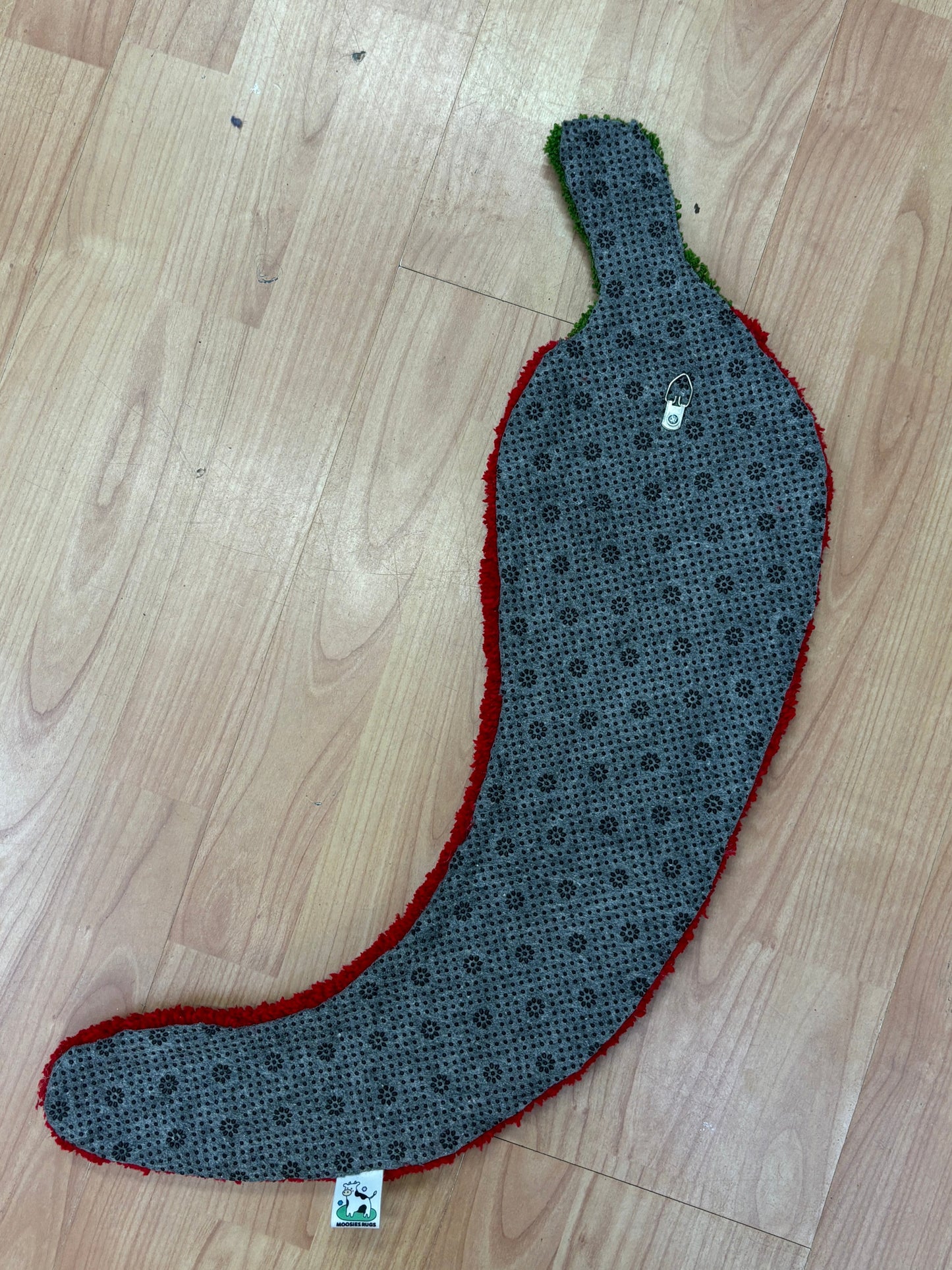 chilipeper-tapijt-interieur-achterkant-moosiesrugs